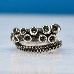 Tentacle Octopus Cthulhu circle statement ring size 5 sterling silver Lovecraft